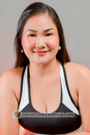 Ladies of Philippinen