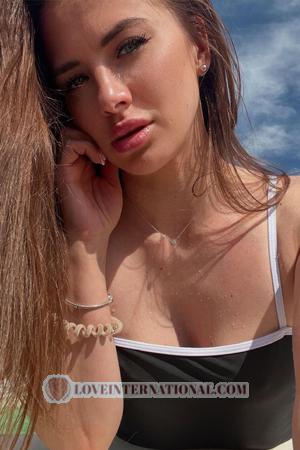 227857 - Alona Alter: 38 - Ukraine