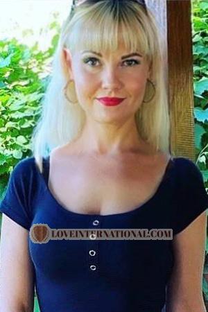 227935 - Svitlana Alter: 47 - Ukraine