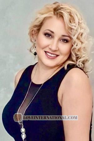 228076 - Oksana Alter: 49 - Ukraine