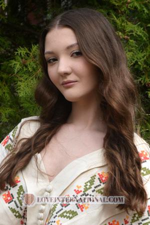 228185 - Sofia Alter: 18 - Ukraine