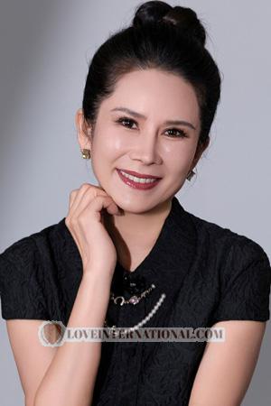 Ladies of Foshan Stadt