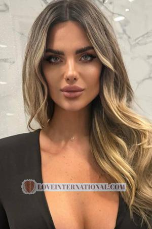 228592 - Viktoriia Alter: 31 - Ukraine