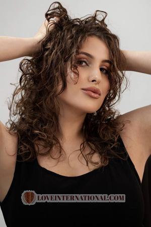 228610 - Anastasiia Alter: 25 - Ukraine