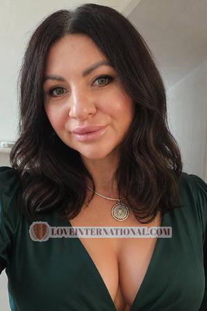 228771 - Mariia Alter: 39 - Ukraine