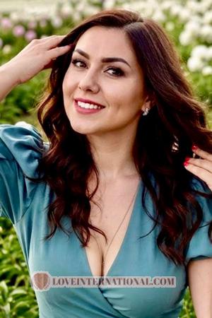 229310 - Iryna Alter: 34 - Ukraine