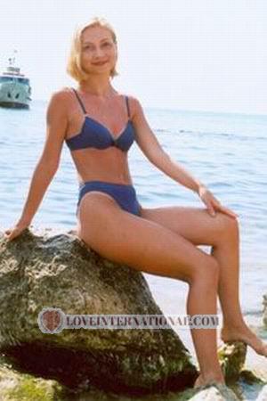 53881 - Yulia Alter: 34 - Ukraine