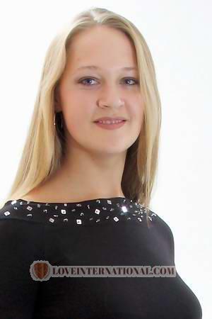 57753 - Katerina Alter: 24 - Ukraine