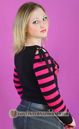 59853 - Anna Alter: 26 - Ukraine