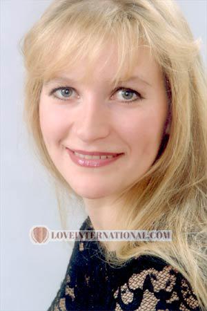 66286 - Olga Alter: 41 - Russia