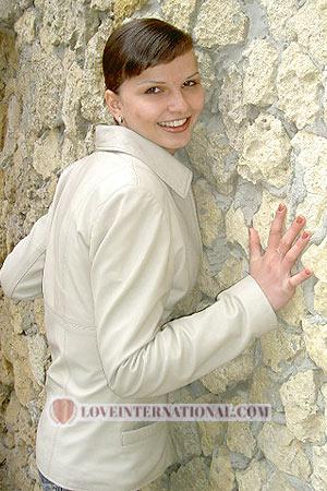 71680 - Marina Alter: 22 - Ukraine