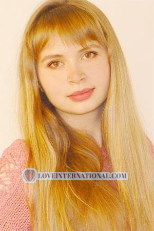 72657 - Elena Alter: 27 - Ukraine