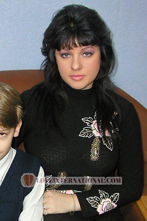 73572 - Oksana Alter: 28 - Ukraine