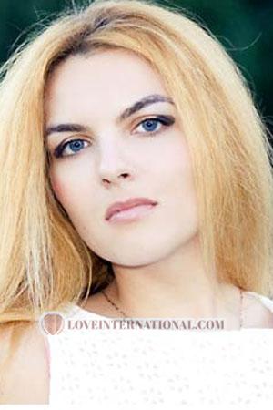 88441 - Anna Alter: 26 - Ukraine